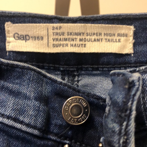 🔥🔥 5 items for $25!🔥🔥 size 24 GAP Jeans! - Picture 3 of 4